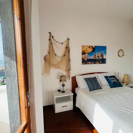 First Line Sea View Caravella *