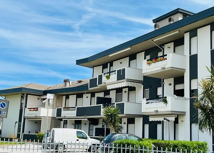 First Line Sea View Caravella * Silvi Marina